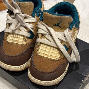 Jordan Kids Brown and Teal Low-Top Sneakers
